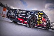 Prototyp Audi e-tron na sjezdovce