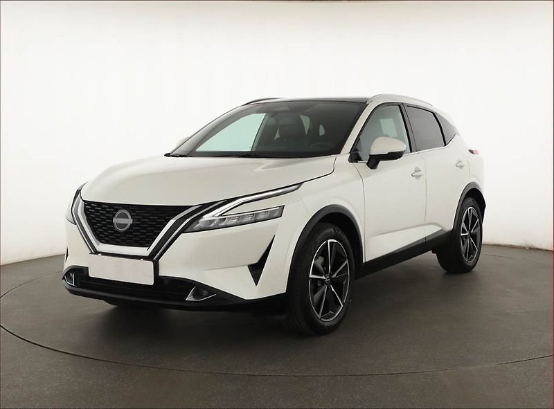 Nissan Qashqai (2023) Tekna 1.3 DIG-T MHEV - fotka 2 z 20