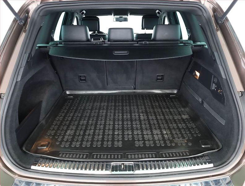 Volkswagen Touareg (2011) 3.0 TDI, 4X4, Automat - fotka 20 z 21