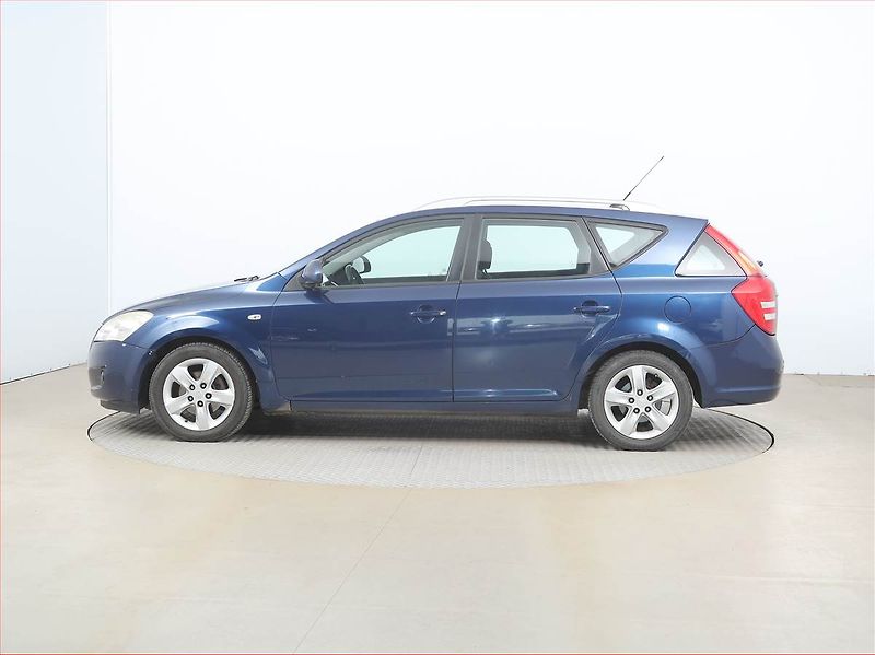 Kia Ceed (2009) 1.6 CVVT, nová STK, zamluveno - fotka 3 z 14