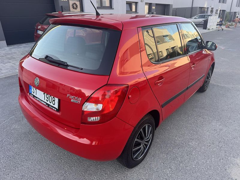 Škoda Fabia 1.2i 51KW AMBITION - fotka 4 z 18