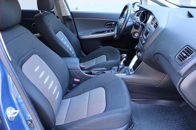 Kia Ceed (2014) 1.4 CVVT, Serv.kniha, Tempomat - fotka 9 z 24