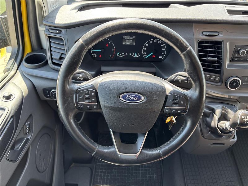Ford Transit Custom 2,0 EcoBlue 79kW KombiVan L1 - fotka 14 z 32
