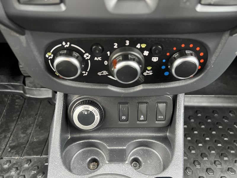 Dacia Duster 1.5DCi 4x4 ČR 1.MAJ. odp. DPH - fotka 16 z 36
