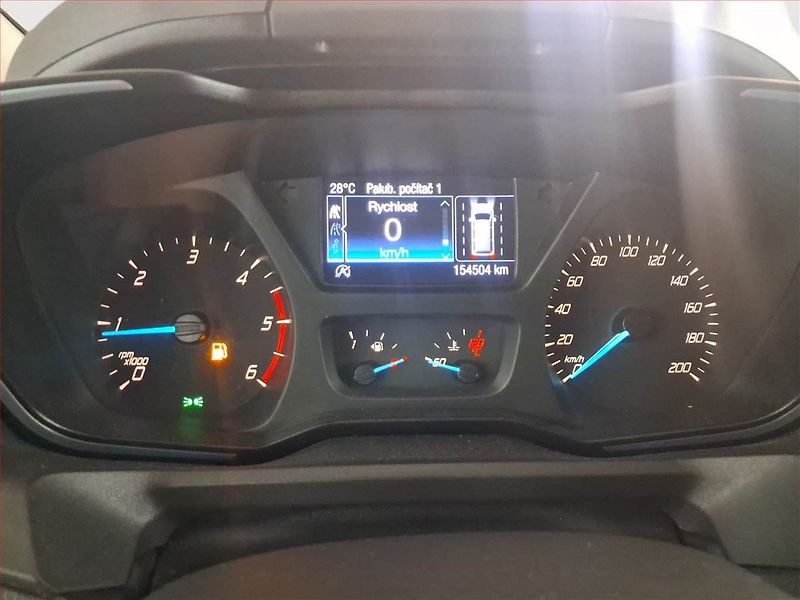 Ford Tourneo Custom (2016) Titanium 2.0 EcoBlue, ČR - fotka 11 z 21