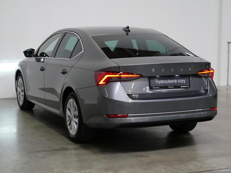 Škoda Octavia - fotka 7 z 23