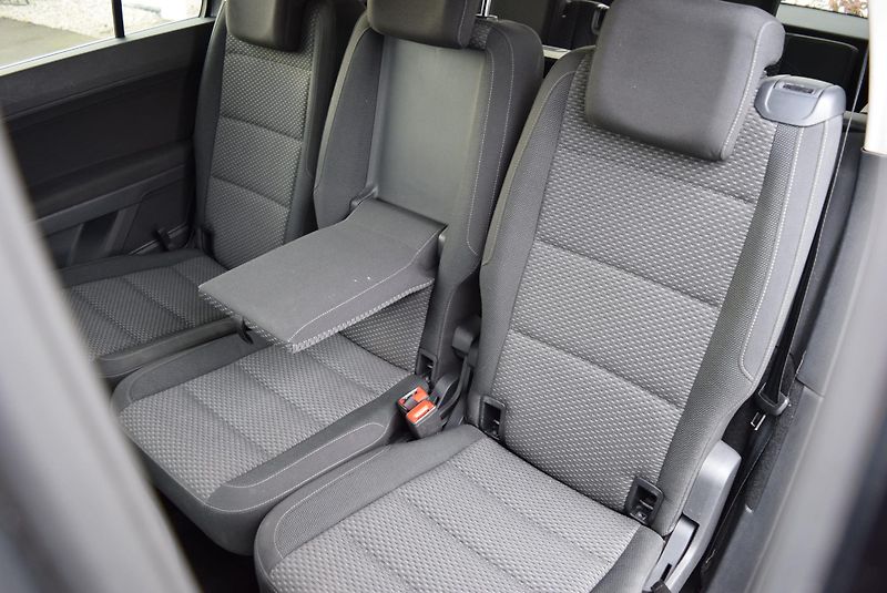 Volkswagen Touran (2017) 1.2TSI 81kw CLBMT 7MÍST TAŽNÉ - fotka 15 z 45