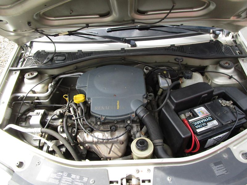 Dacia Logan 1,4-55W-KOUPENA V ČR - fotka 12 z 13