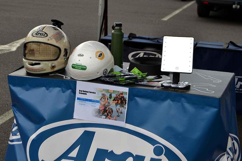 Autodrom Most o víkendu hostil závody mezinárodního mistrovství Německa IDM a závod FIM mistrovství světa sidecarů. Na snímku je rakouský jezdec Philipp Steinmayr v plné jízdě třídy Superbike.