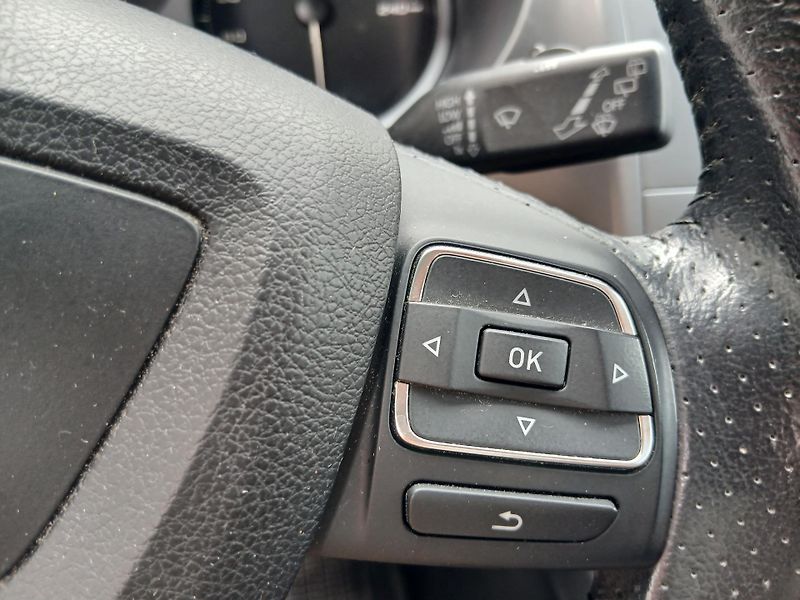 Seat Leon 1.4 TSi ČR - fotka 21 z 34