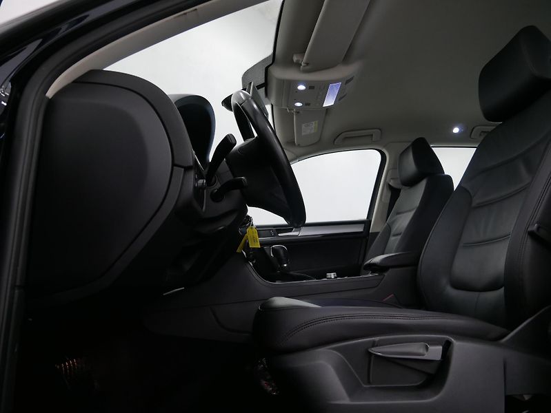 Volkswagen Touareg - fotka 13 z 25