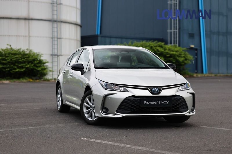 Toyota Corolla 1.8 HEV CVT COMFORT TECH - fotka 21 z 24