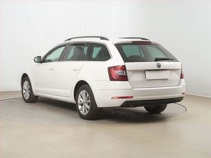Škoda Octavia (2017) Ambition Plus 1.6 TDI - fotka 4 z 14