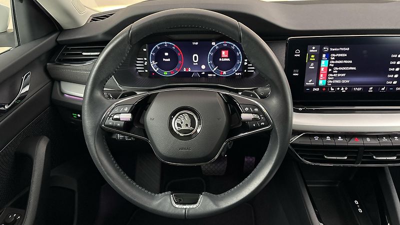 Škoda Octavia 2.0 TDI DSG Style - fotka 9 z 28