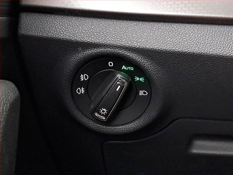 Škoda Scala (2023) Style 1.0 TSI, Automat, ČR - fotka 17 z 19
