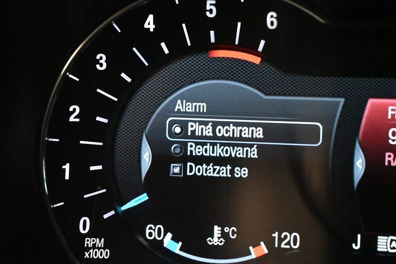 Ford Mondeo (2021) 2.0 VIGNALE 140 KW LED ACC Mas - fotka 34 z 39