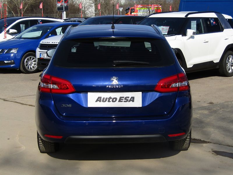 Peugeot 308 (2017) 1.6HDi, ČR, LED, autoAC - fotografie inzerátu