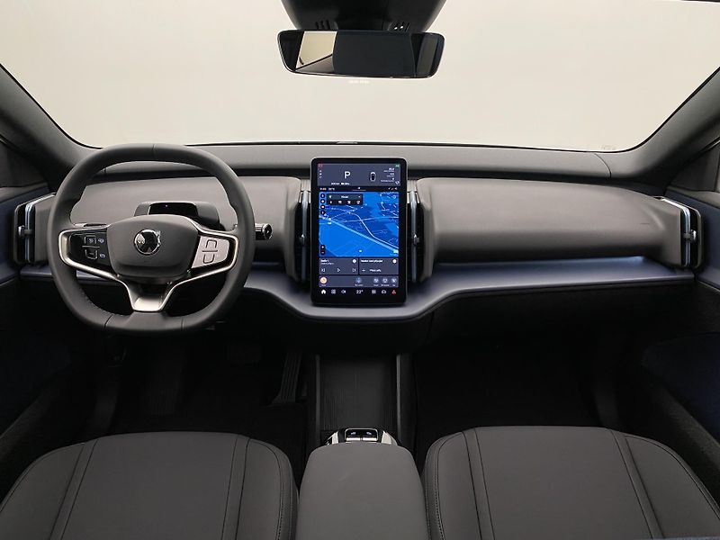 Volvo EX30 (2026) P5 LONG RANGE ELETRIC ULTRA - fotka 2 z 76