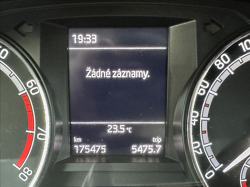 Škoda Fabia 1,0 TSI 95PS  Ambition Top - fotka 37 z 52