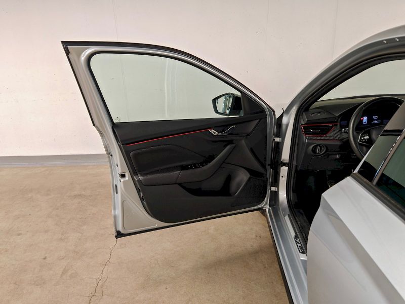 Škoda Scala (2025) 1.0 TSI 85 kW Monte Carlo - fotka 20 z 29