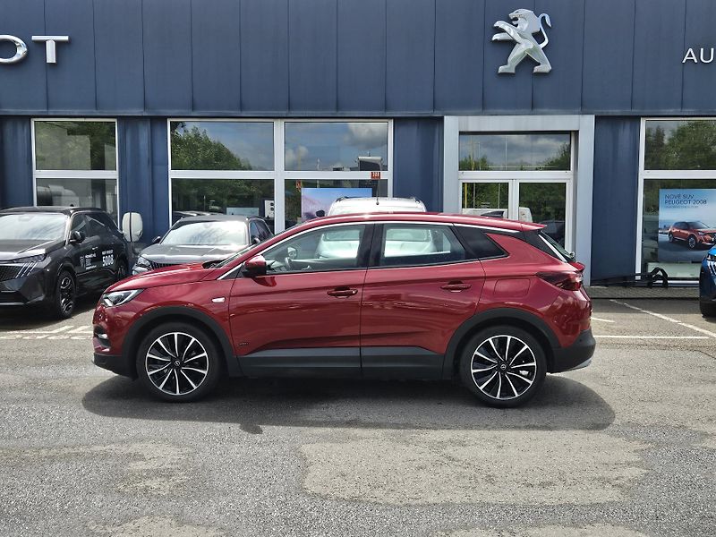 Opel Grandland X (2020) Plug-In Hybrid 200 4x4 EAT8 - fotka 2 z 31