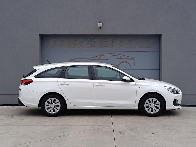 Hyundai i30 START 1.4 73kW ČR 1.MAJITEL - fotka 4 z 28