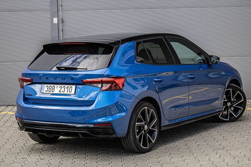 Škoda Fabia Monte Carlo - fotka 6 z 37