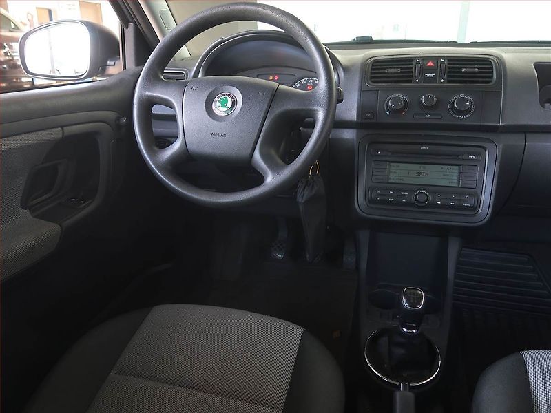 Škoda Fabia (2009) 1.4 TDI, po STK, Tažné - fotka 7 z 14