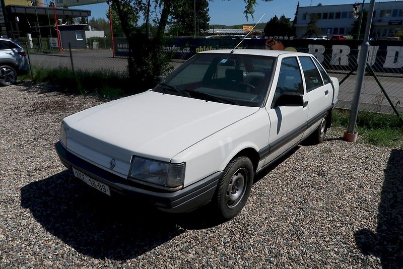 Renault R21 (1988) 21 TL L 481 55kW - fotka 19 z 20