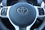 Toyota Yaris (2014) 1.33 Dual VVT-i, Tempomat - náhled 20