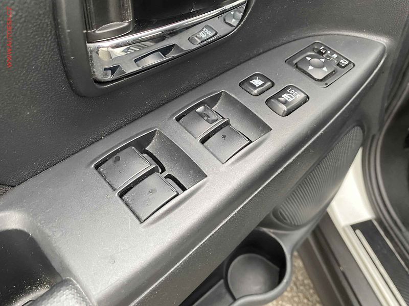 Mitsubishi ASX (2016) 1.6 MIVEC, Edition, kamera - fotka 13 z 17