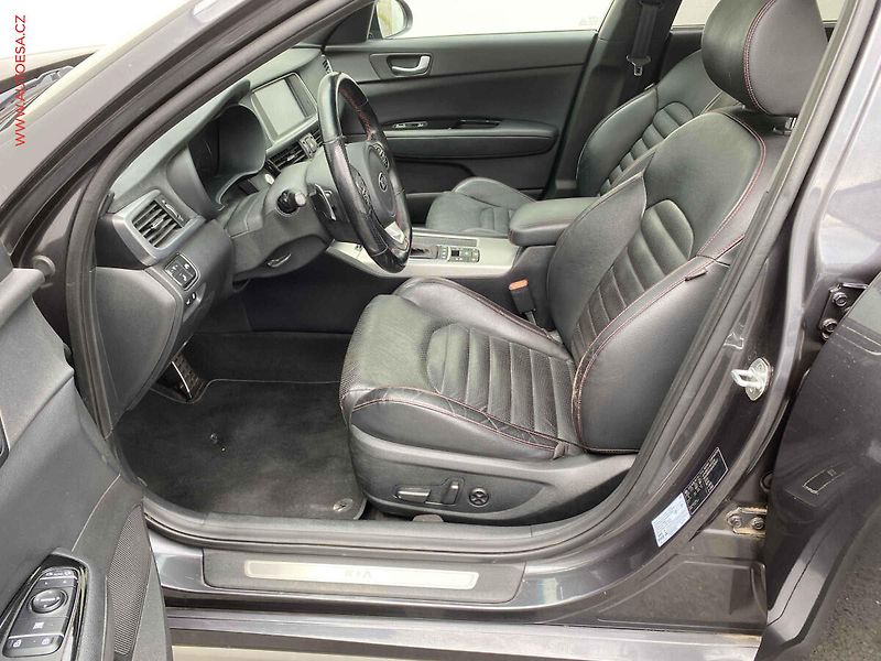 Kia Optima (2017) 1.7 CRDi, GT Line, AT, LED - fotka 9 z 21