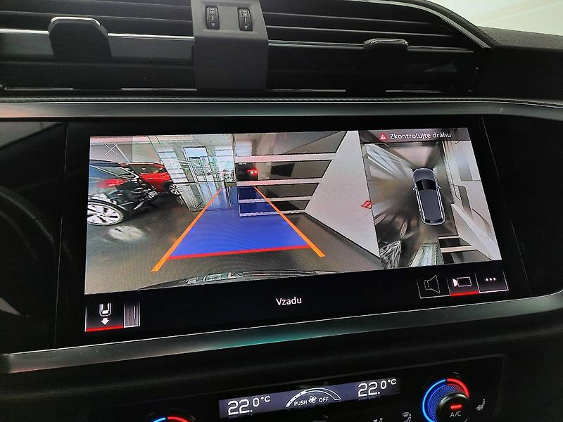 Audi Q3 (2022) 40 TDI quattro (147kW/200k) S - fotka 17 z 23