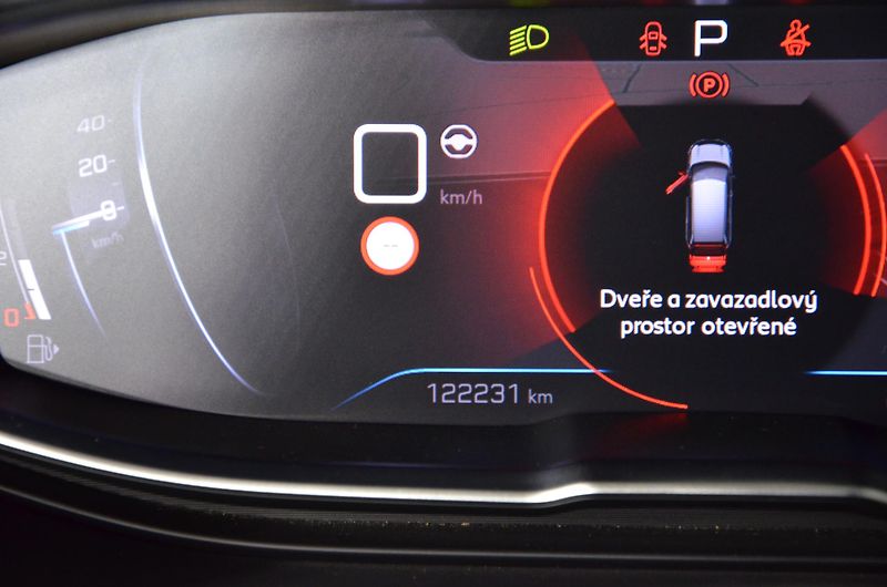 Peugeot 5008 (2023) - fotka 13 z 22