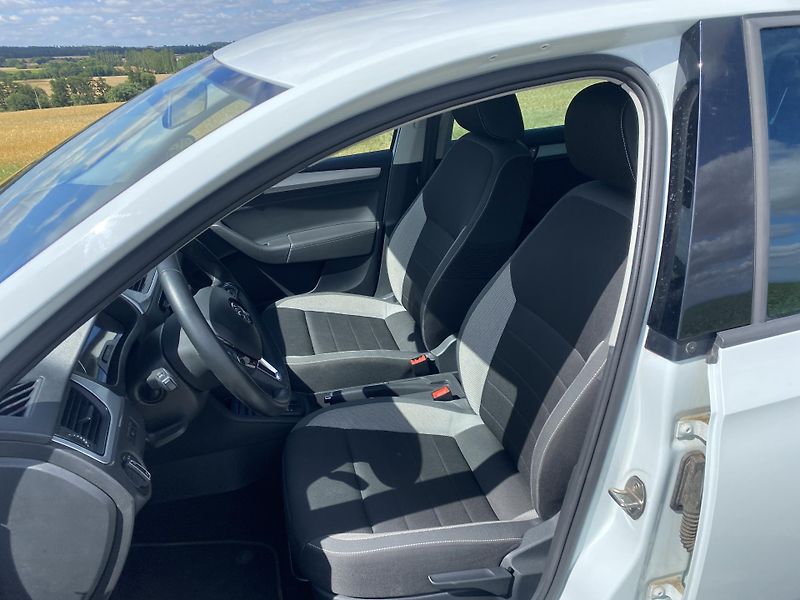 Škoda Rapid (2017) 1,4tsi DSG Scout - fotka 9 z 21