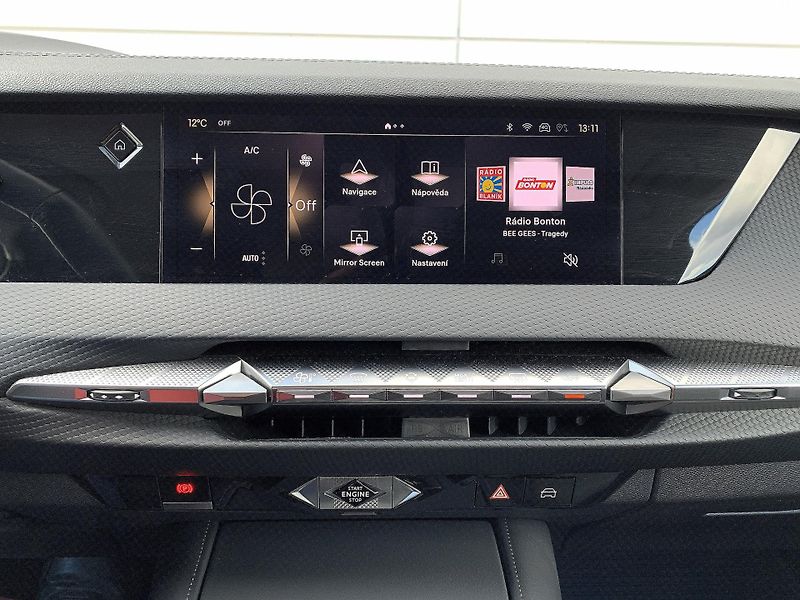 DS Automobiles DS4 TROCADERO 1.5 BlueHDi 96kW AT8 - fotka 23 z 29