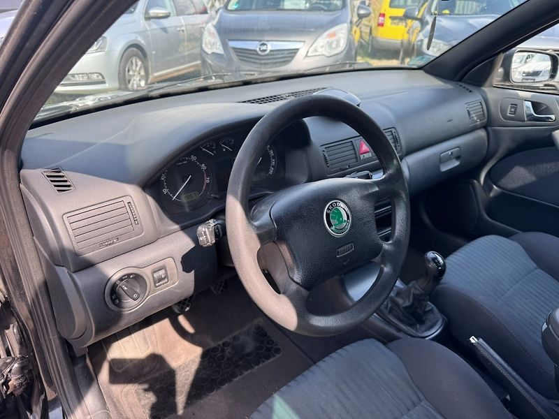 Škoda Octavia (2006) 1,6 MPI 75 KW GO MOTORU - fotka 21 z 47