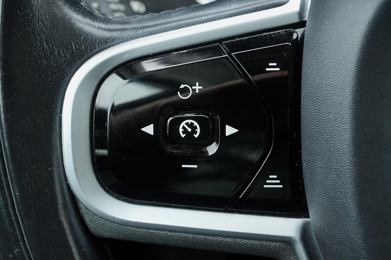Volvo V60 T6 AWD, Polestar, H/K, Tažné - fotka 18 z 36