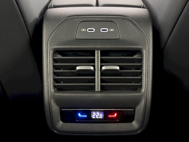 Volkswagen Passat (2026) R-Line 2.0 TDI 142kW 4Motion D - fotka 40 z 44