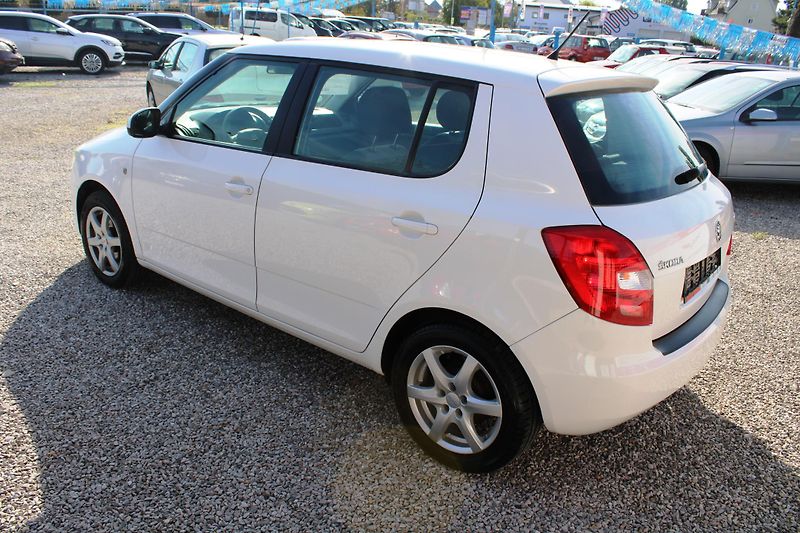 Škoda Fabia (2014) 1,4i 16V KLIMA EL.OKNA PC ALU - fotka 5 z 16