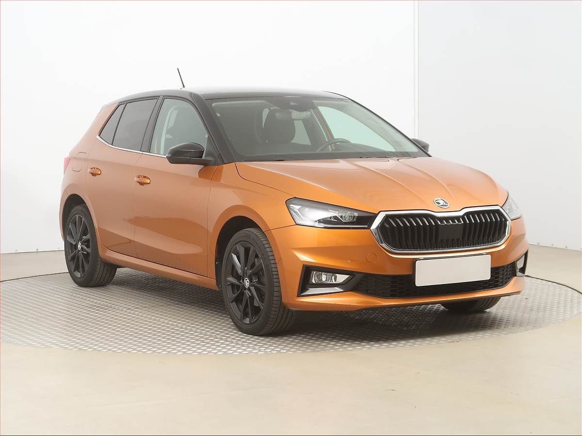 Škoda Fabia 1.0 TSI, Navi, Tempomat