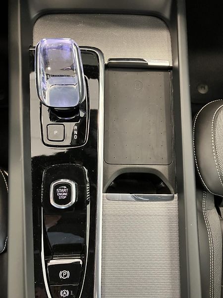 Volvo S60 B5 AWD Ultimate Dark AT8, ČR - fotka 19 z 43