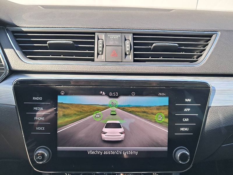 Škoda Superb (2022) III FC Ambition plus 2.0 TDI / - fotka 10 z 26