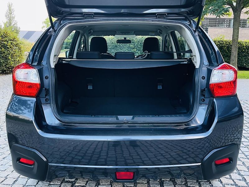 Subaru XV 2.0i 4x4 MANUÁL SERVISKA - fotka 19 z 38