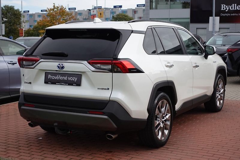 Toyota RAV4 2,5 HEV Executive Skyview  4x4 - fotka 4 z 36