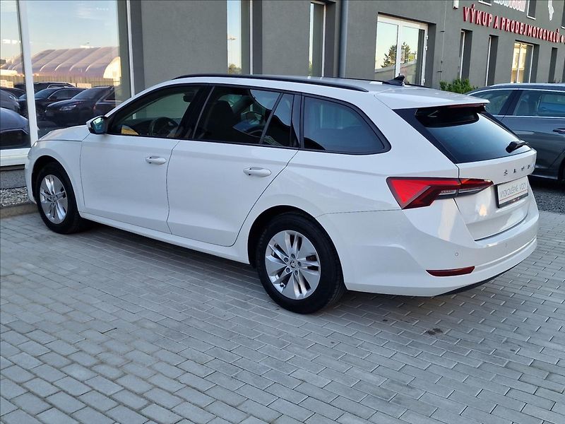 Škoda Octavia 2.0TDI,původ ČR,1.Majitel - fotka 7 z 50