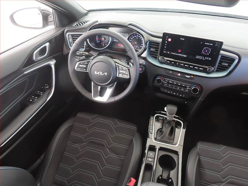 Kia XCeed (2026) 1.6 T-GDI, Ad. tempomat - fotka 7 z 14