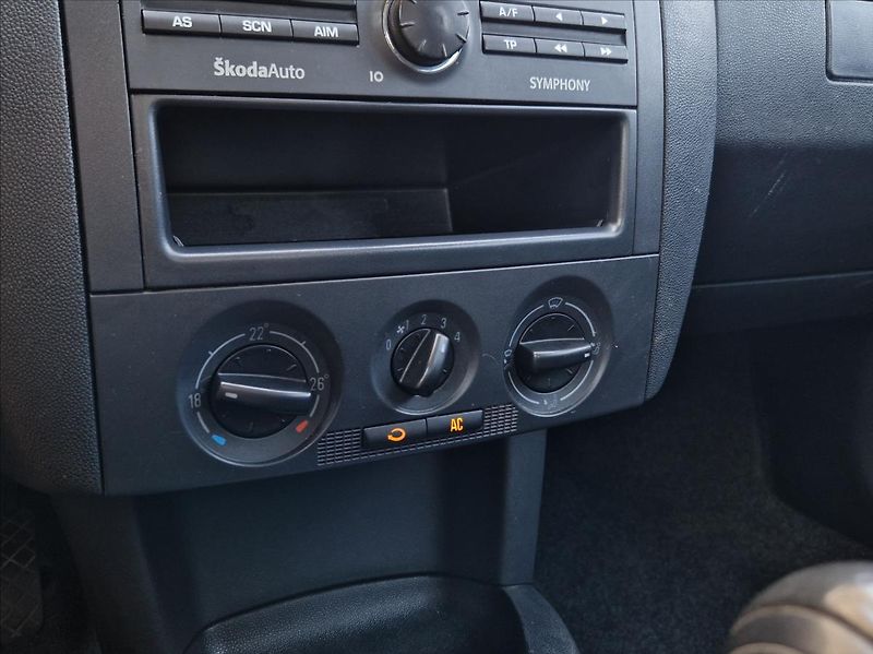 Škoda Fabia 1,2 HTP 40kW AC KLIMA - - fotka 22 z 27