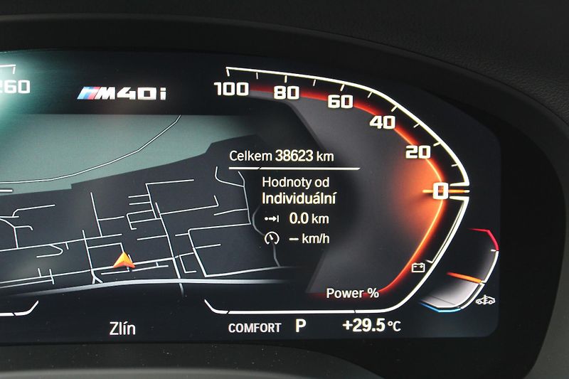 BMW X3 M40i - fotka 16 z 27