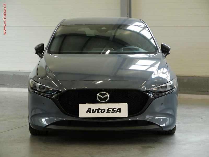 Mazda 3 (2019) 2.0i Takumi, ČR, AT, kůže - fotka 2 z 22